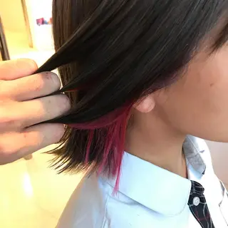 ショート カラー Oopsレイヤー 加藤澄都のヘアスタイル