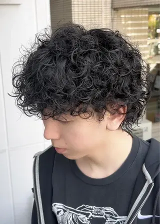 パーマ メンズ 曲がる縮毛矯正 LIBER 岩名のヘアスタイル