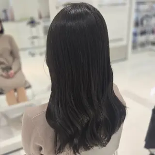 カラー 近藤 菜々美のヘアスタイル