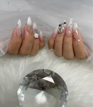 ネイル Luxe nailのネイルデザイン