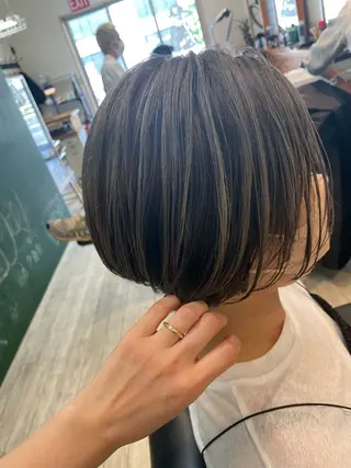 ショート カラー 通い続けられるサロン ママ美容師　明日香のヘアスタイル