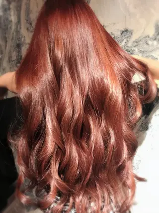 ロング カラー 藤井 さと実のヘアスタイル