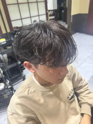 ショート カラー パーマ ヘアアレンジ メンズ 奥井 裕志のヘアスタイル