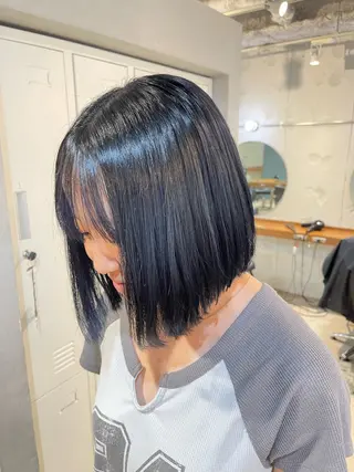 ショート カラー EIGHT 濱田響のヘアスタイル