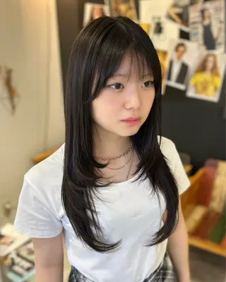 ロング 赤川優衣🩶耳ツボ/ レイヤーカット🩶のヘアスタイル