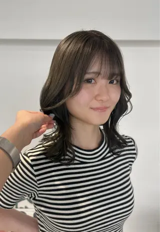 セミロング カラー 【sica】 チナのヘアスタイル