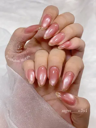 MoON...❤︎ MeGuのネイルデザイン