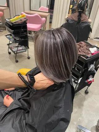 ミディアム カラー ヘアアレンジ メンズ 🧸ハイトーン🧸 ゆっきー🧸のヘアスタイル