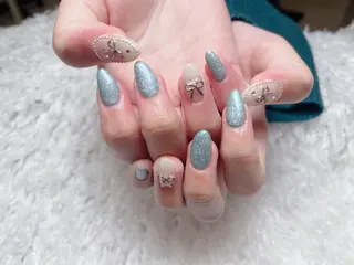 ネイル Shis_🦄shi 韓国風キラキラネイルのネイルデザイン