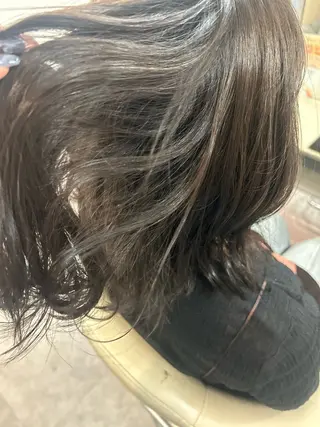 ミディアム カラー SiLO Yukinaのヘアスタイル