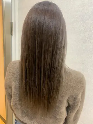 ロング カラー 佐々木 有彩のヘアスタイル