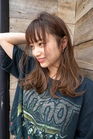 セミロング カラー ANGELICA 難波店のヘアスタイル