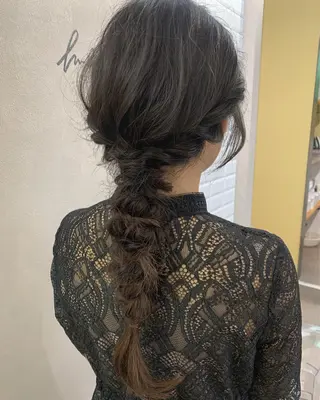 ロング ヘアアレンジ hubhair レイヤー/透明感のヘアスタイル