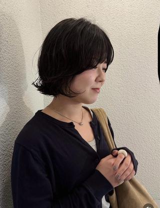 ショート パーマ,透明感カラー /emiのヘアスタイル