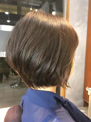 ショート 金子 歩実のヘアスタイル