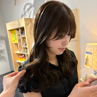 ロング カラー Yui⭐️ 透明感カラー🫧のヘアスタイル