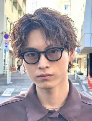 パーマ メンズ 中谷海里/フェザー パーマ/スパイキーのヘアスタイル