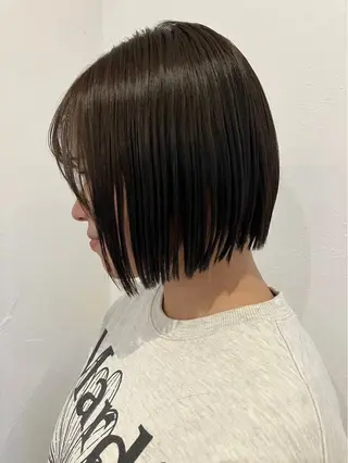 ショート ツヤ感カラー 🩵かりんのヘアスタイル