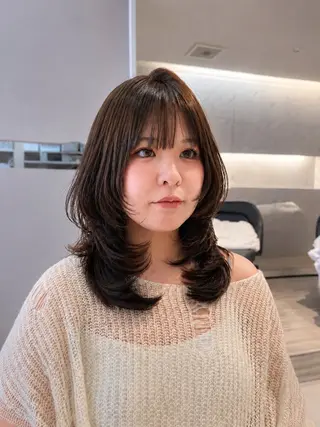 ミディアム 髪質改善／レイヤー ハッシュカットひなたのヘアスタイル