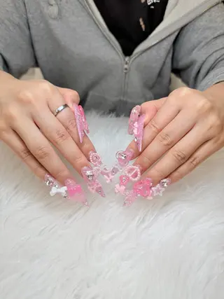 ネイル Anh ゴテゴテネイルのネイルデザイン
