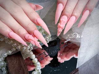 ネイル ✨Nailsalon Vi+✨のネイルデザイン