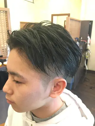 ショート クセを最大限に活かす メンズパーマ奈良大祐のヘアスタイル