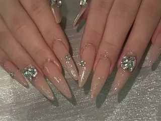 ネイル Bitty momona🩵✨のネイルデザイン