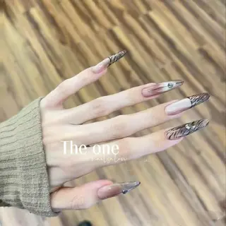 ネイル Theone栄店 伊藤のネイルデザイン