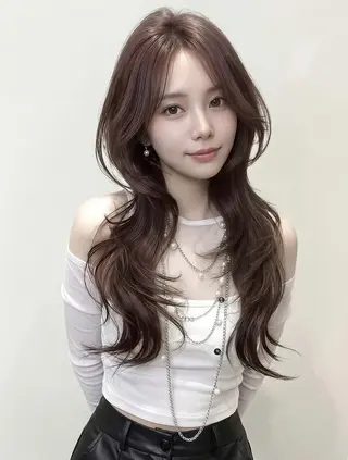 カラー ロング ★柳生 陽香★のヘアスタイル