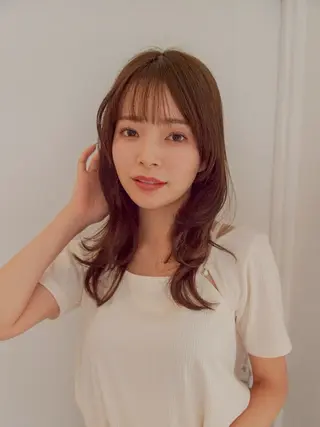 ミディアム カラー 坂口 みりのヘアスタイル