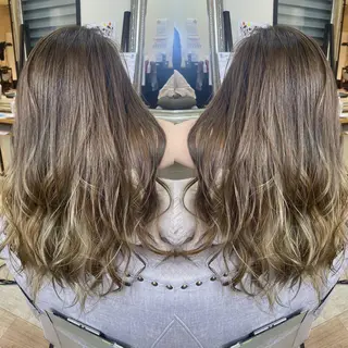 ロング カラー トップスタイリスト/ アユミのヘアスタイル