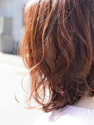 ミディアム カラー 角戸 りおのヘアスタイル