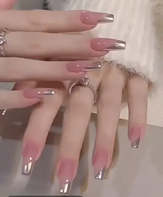 ネイル Hina ネイルサロンのネイルデザイン