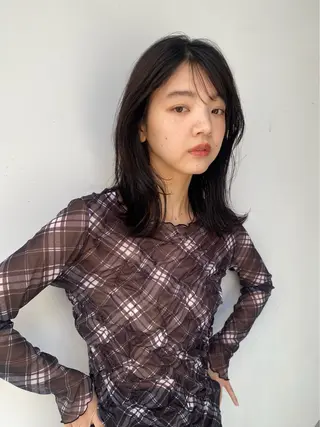 セミロング カラー やました もえかのヘアスタイル