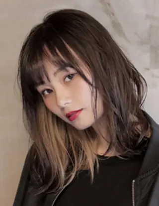 ミディアム 下條 真のヘアスタイル