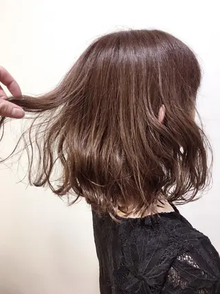 ミディアム カラー 海外風レイヤーカット 👑店長 平松 由のヘアスタイル