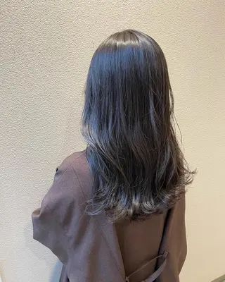 ロング カラー トレンド/顔まわり/ レイヤー/髪質改善のヘアスタイル