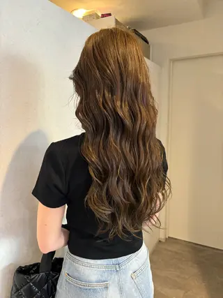 ロング カラー 安藤 ひなたのヘアスタイル