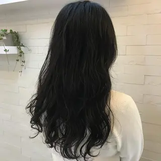 ロング パーマ ハイライト✖️ 暗髪🤎Nahoのヘアスタイル
