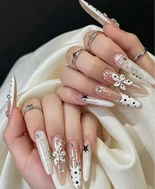 ネイル D-BEAUTY Nailsalonのネイルデザイン