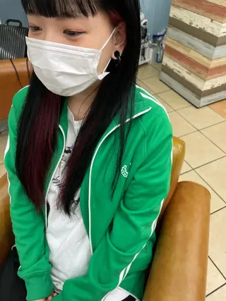 ロング カラー 森安 華楠のヘアスタイル