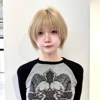 ショート ハイトーン/髪質改善 /ブリーチ縮毛のヘアスタイル