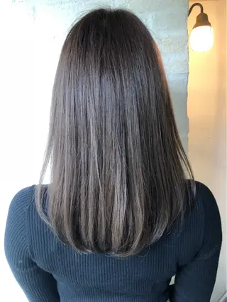 ロング カラー 白髪ぼかし大人メンズ 根本零のヘアスタイル