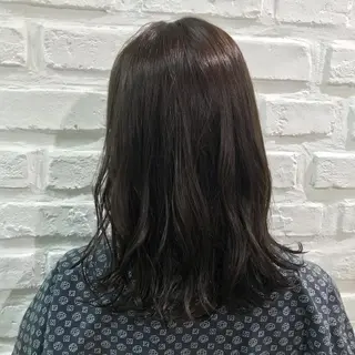 セミロング カラー 【暖色カラー特化】 中山由梨のヘアスタイル