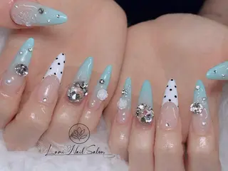 ネイル Lumi Shinokuboのネイルデザイン