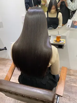 ロング 湯浅 あや果のヘアスタイル