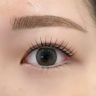 アイブロウ 🫧持ち重視エクステ /あかね/束感🫧のマツエク・マツパデザイン