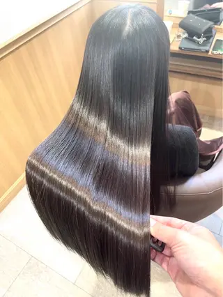 ロング カラー パーマ 色落ちまで盛れる 💟まなみのヘアスタイル