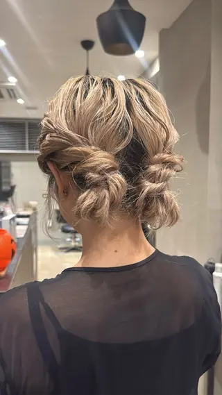 ミディアム ヘアアレンジ 韓国ヘア/髪質改善 /カラー【美涼】のヘアスタイル