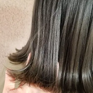 カラー セミロング Day&Night [店長]Chiakiのヘアスタイル